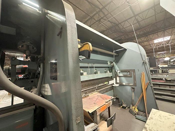 Used 225 Ton x 12" Cincinnati Series 9 Mechanical Press Brake