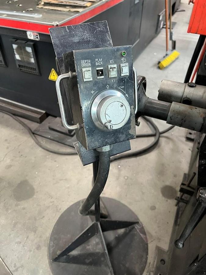 Used 1993 - 88 Ton Amada RG-80 CNC Press Brake
