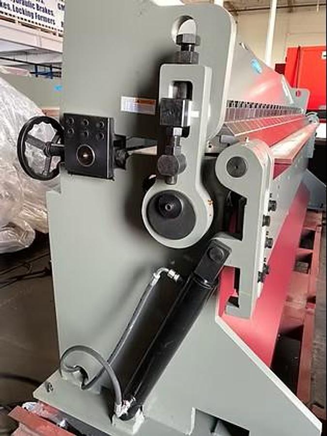 14 Ga. x 10' GMC HSB-1014 Hydraulic Box & Pan Brake