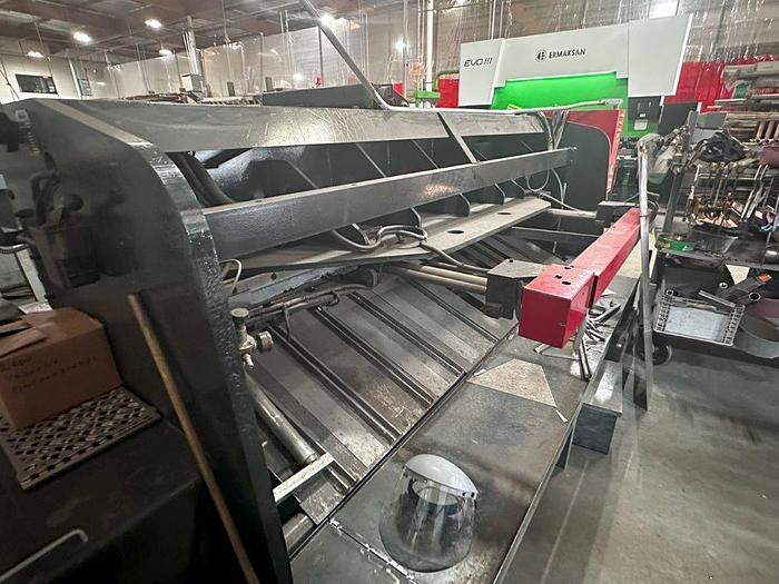 Used 1983 - 3/16" x 10' Amada M-3045 Power Squaring Shear