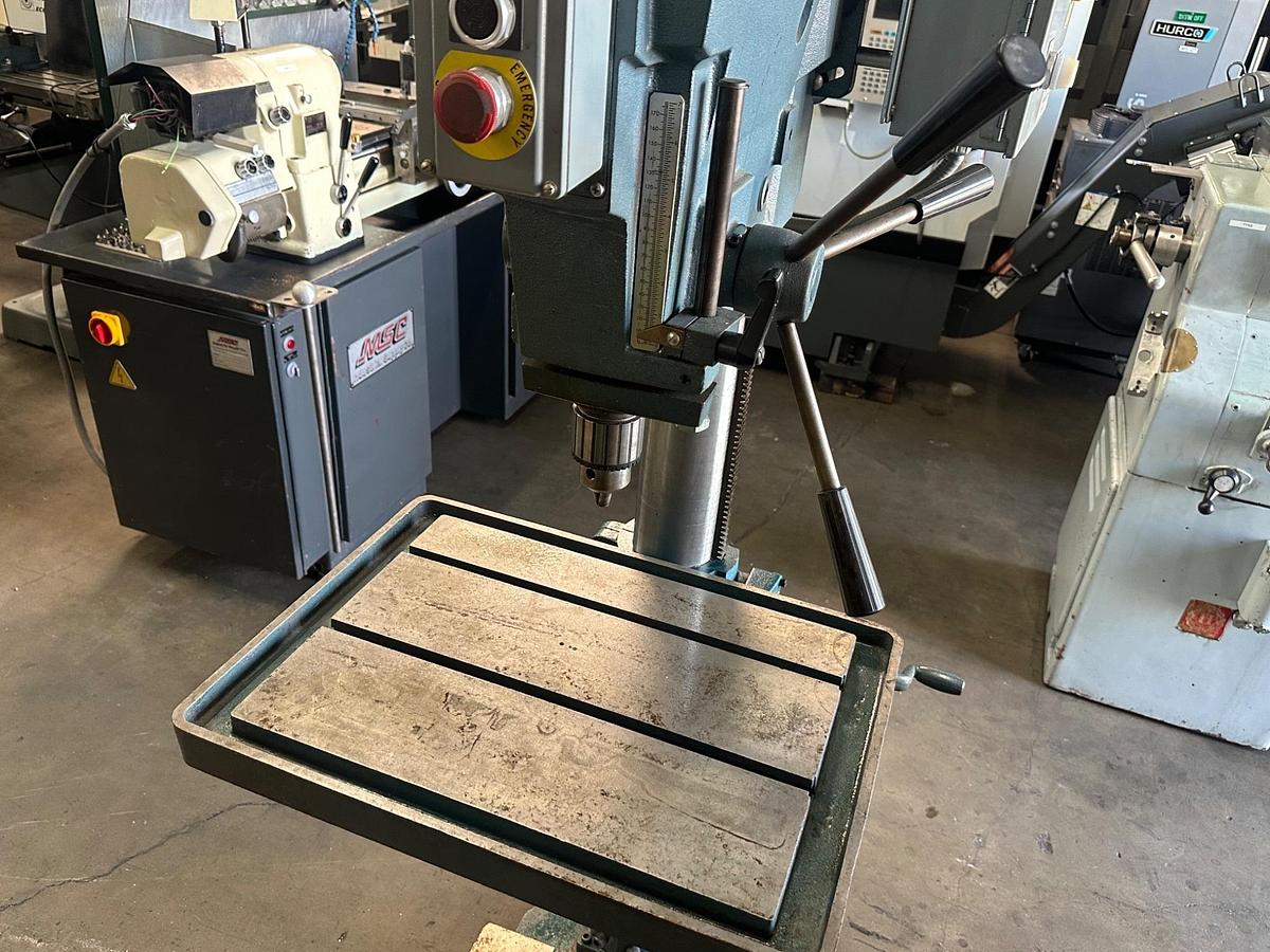 Used Wilton Model 2015 VSG20 Single Spindle Drill Press