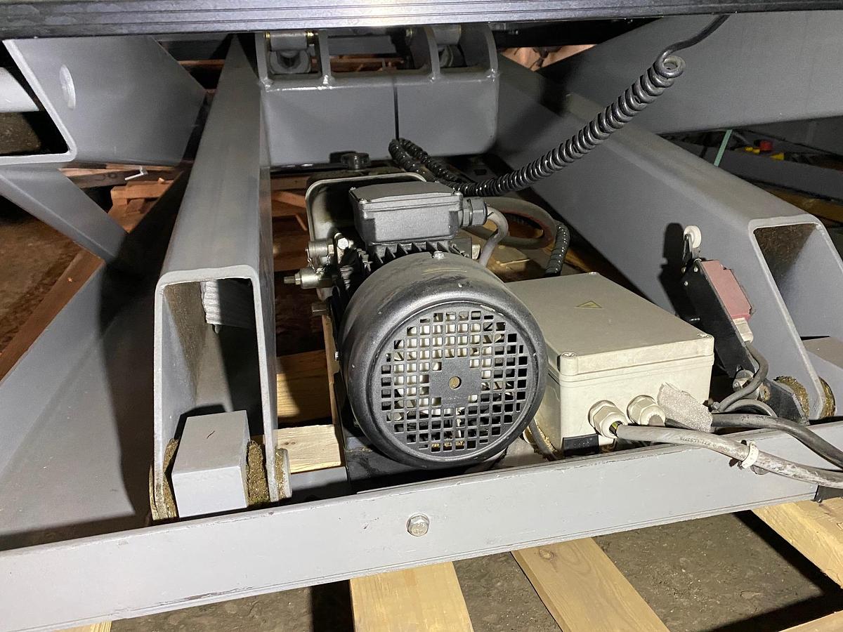 Used Marco Scissor Lift Die Table