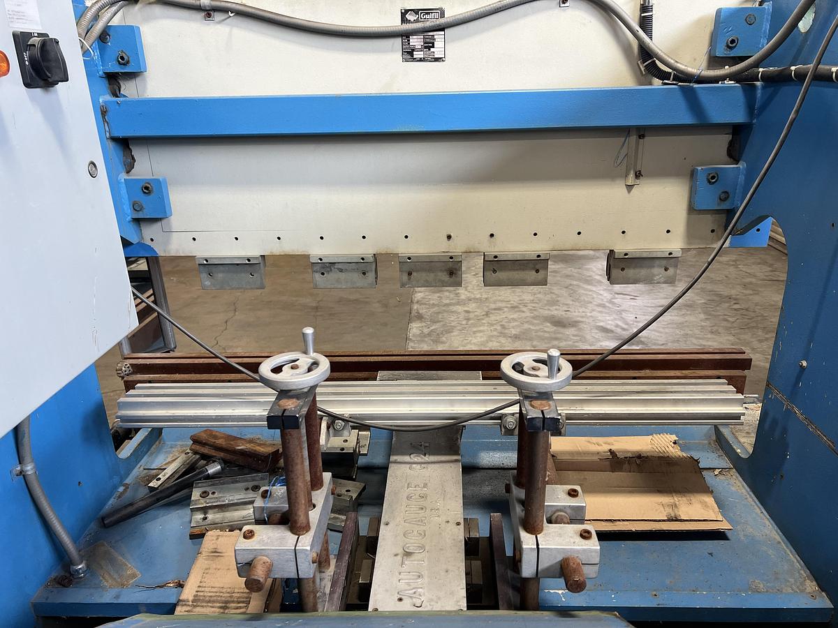 Used 38 Ton Guifil PE-15-35 CNC Press Brake