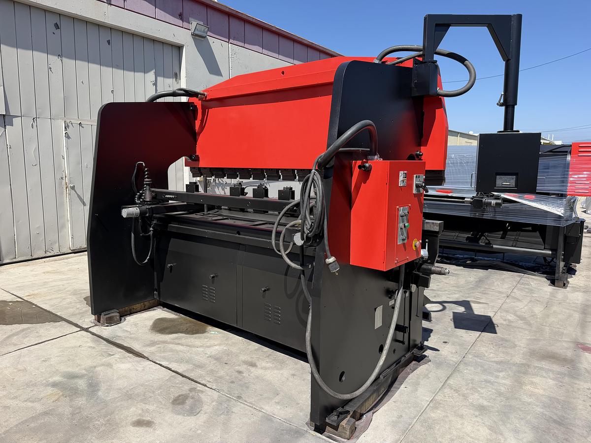 Used 2001 - 110 Ton Amada RG-100 CNC Press Brake