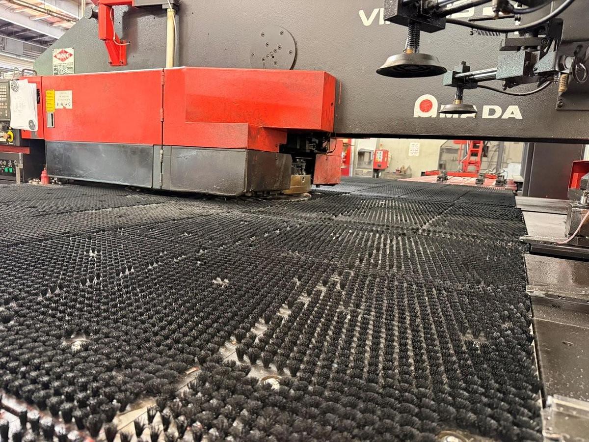 Used 1998 - 33 Ton Amada Vipros 358 King II CNC Turret Punch