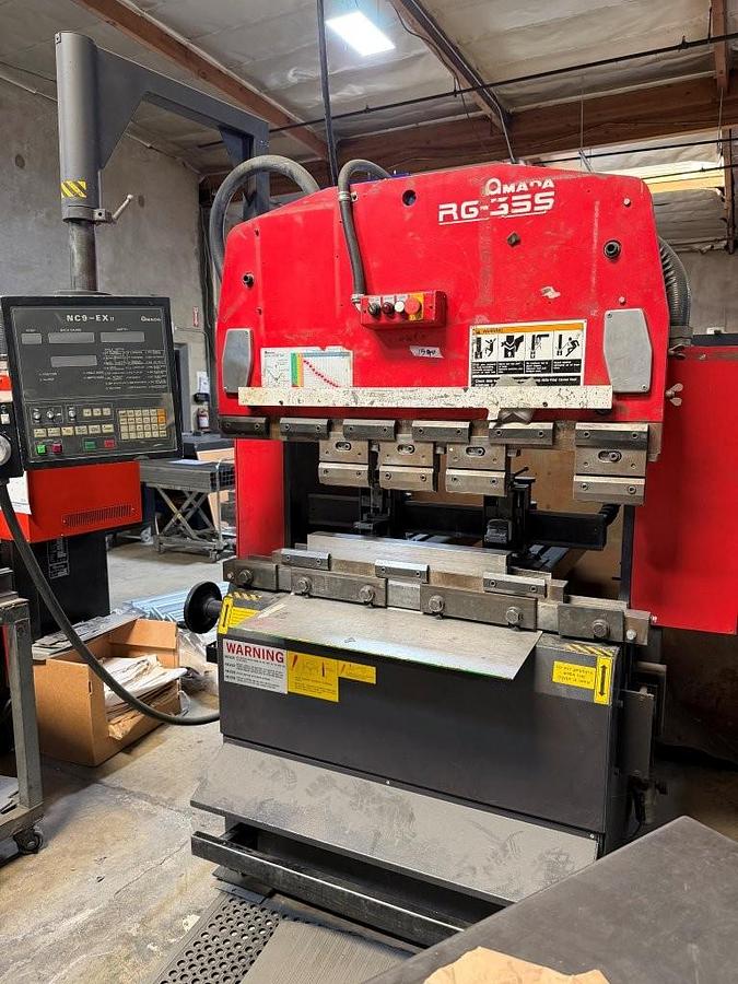 Used 2000 - 38 Ton Amada RG-35S CNC Press Brake