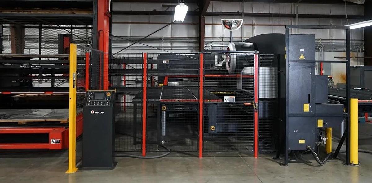 Used 2014 - 33 Ton / 4,000 Watt Amada EMLK-3610NT CNC Punch/Laser Combo