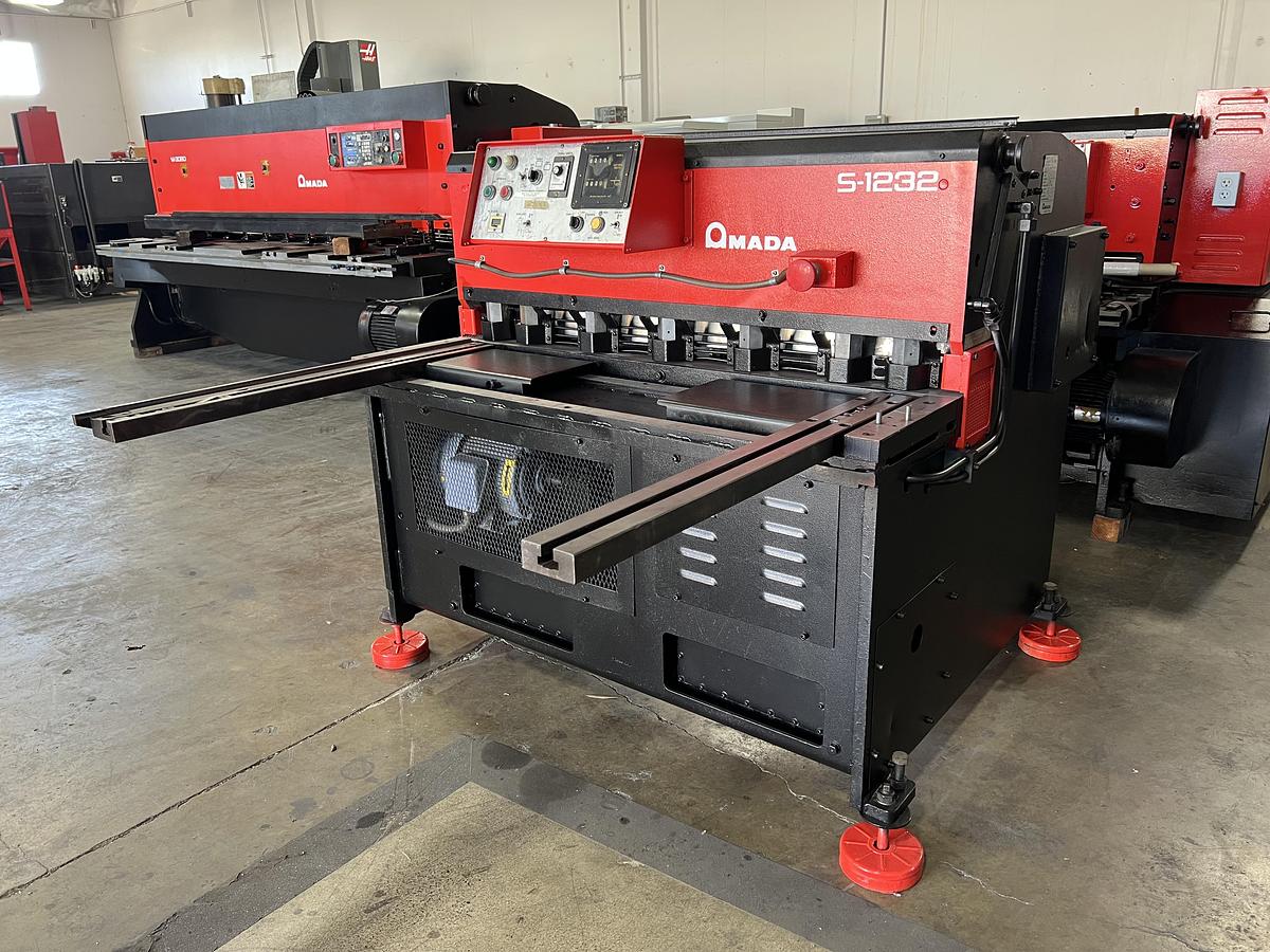 Used 1980 - 11 ga. x 4' Amada S-1232 Mechanical Shear