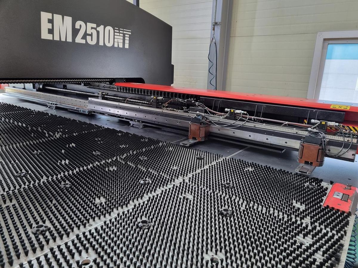 Used 2014 - 22 Ton Amada EM-2510NT Servo Driven Turret Punch