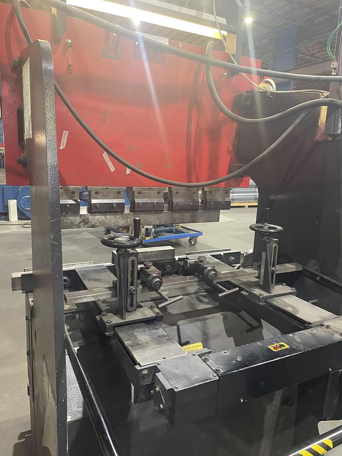 Used 2005 - 38 Ton Amada RG3512 CNC Press Brake