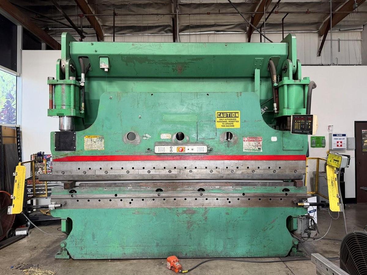 Used 230 Ton x 12' Cincinnati 230CB10 CNC Hydraulic Press Brake