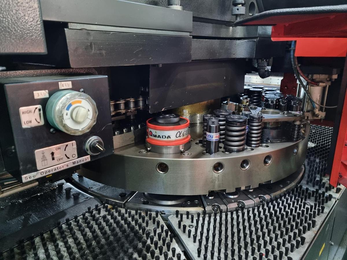 Used 2014 - 22 Ton Amada EM-2510NT Servo Driven Turret Punch