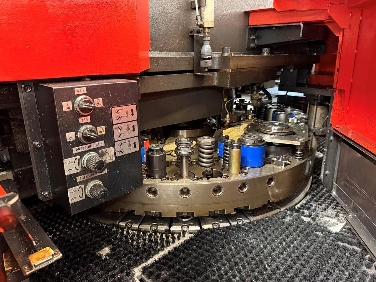Used 1998 - 33 Ton Amada Vipros 358 King II CNC Turret Punch