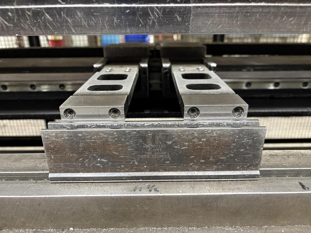 Used 2010 - 242 Ton Amada HDS-2204NT Hybrid Press Brake