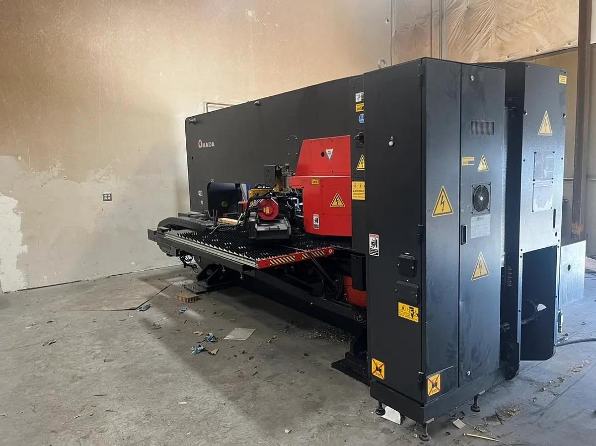 Used 2020 - 22 Ton Amada AE-2610NT Servo Driven Turret Punch