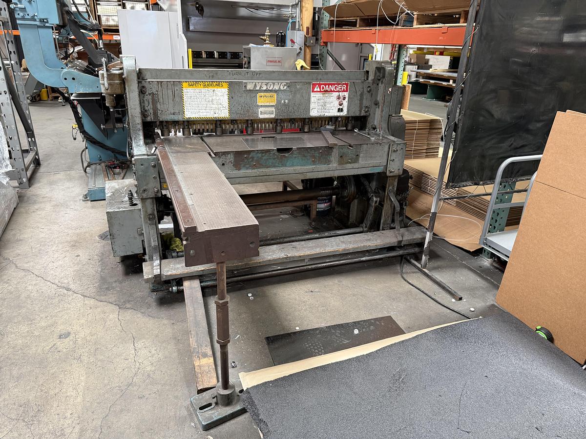 Used 12 Ga. x 52" wysong Mechanical Shear