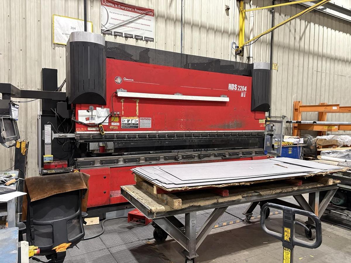 Used 2010 - 242 Ton Amada HDS-2204NT Hybrid Press Brake