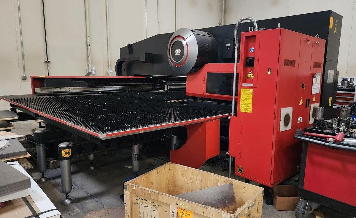 Used 2015 - 33 Ton Amada EMK-3612-MII Servo Driven Turret Punch