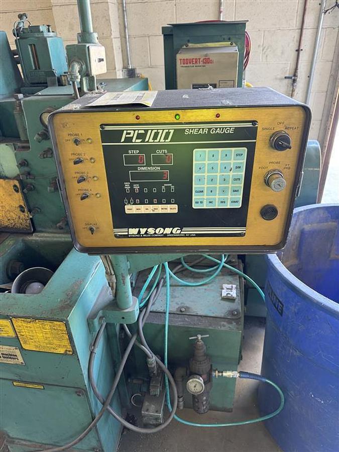 Used 1/4" x 10' Wysong Model 1025 Mechanical Shear