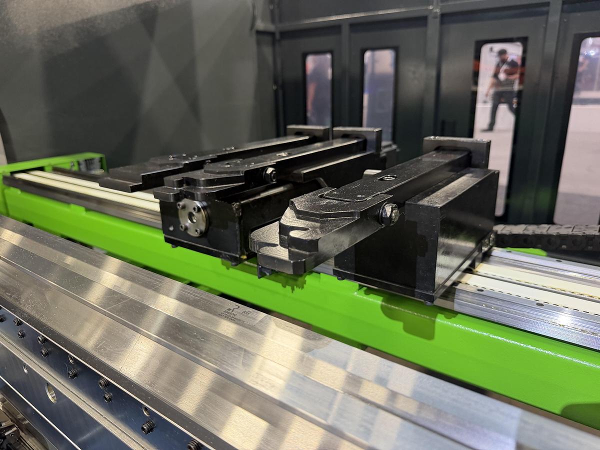 242 Ton x 12' Ermak EVO-3 CNC HYBRID Press Brake