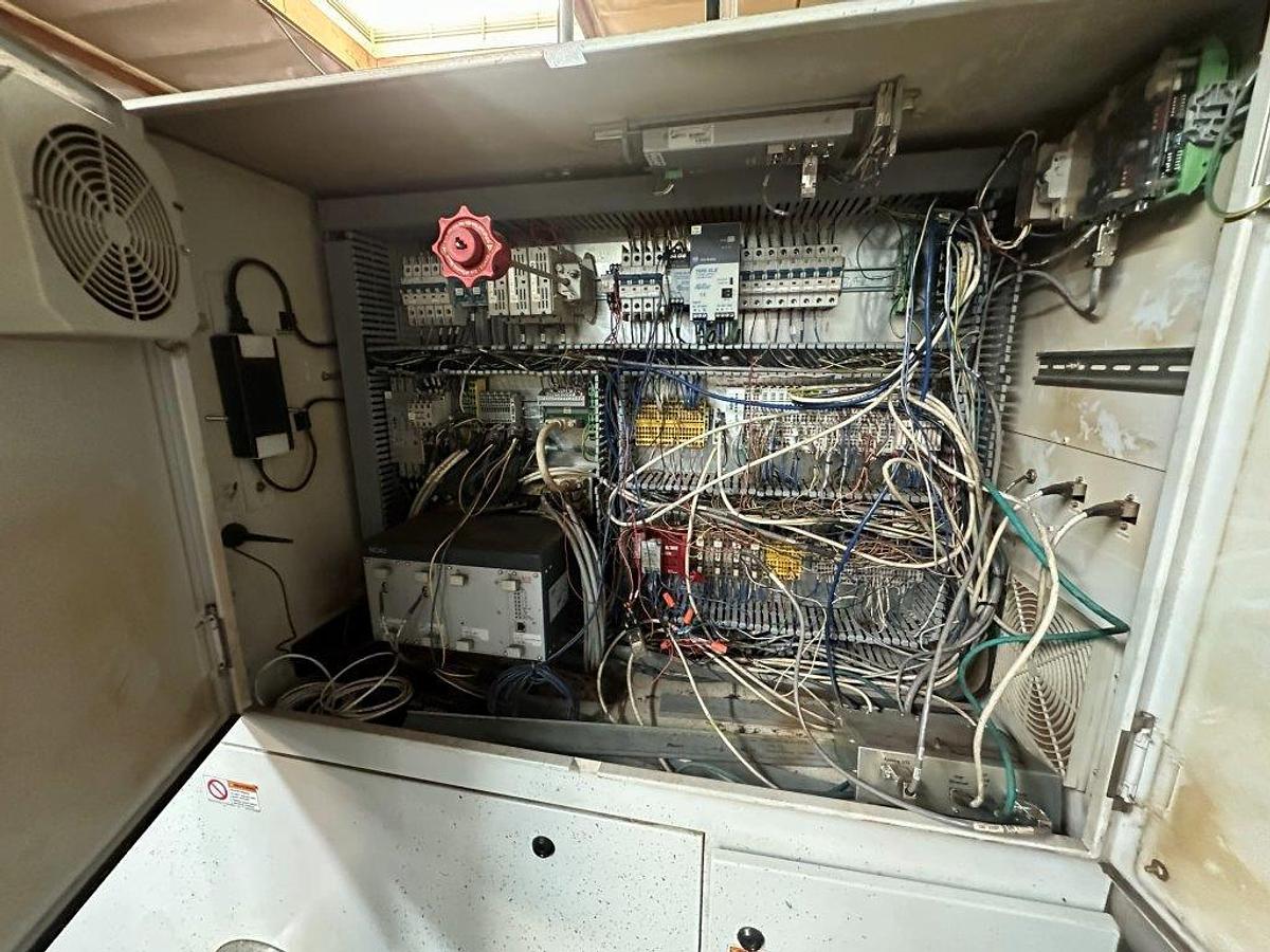 Used 2019 - 3,000 Watt IPG LaserCube Fiber Laser