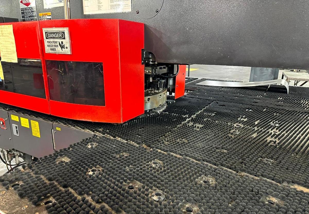 Used 2014 - 22 Ton Amada AE-255NT CNC Servo Driven Turret Punch