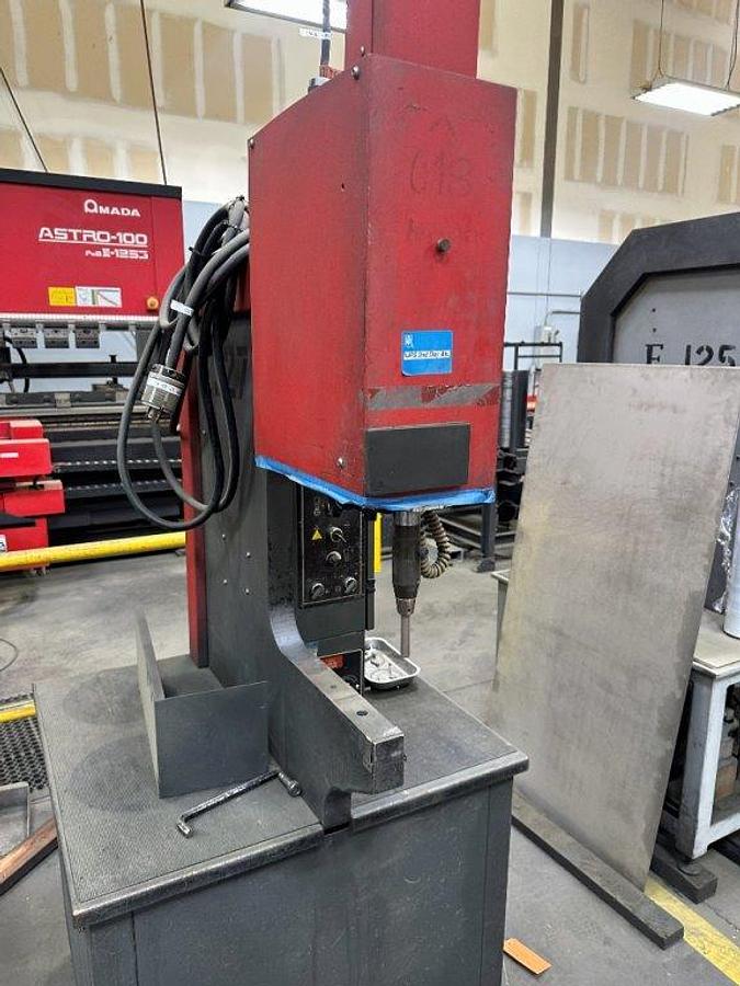 Used 2000 - 6 Ton Haeger 618 Hardware Insertion Press