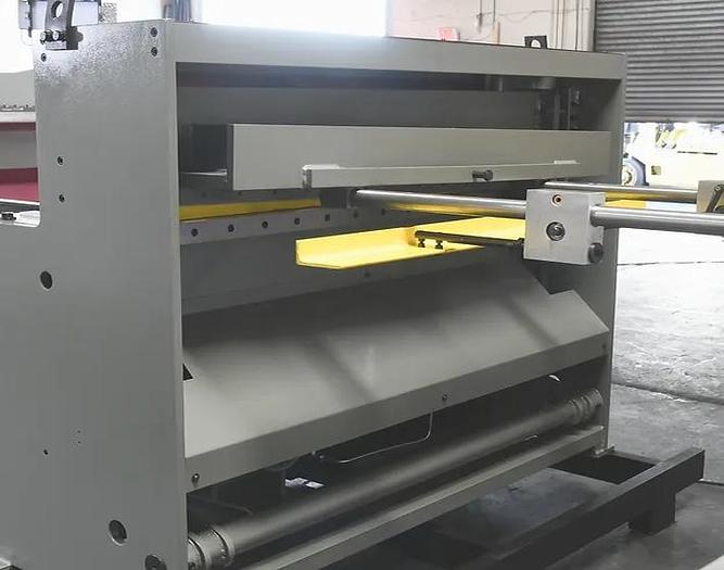 10 Ga. x 6' GMC HS-0610MD Hydraulic Shear