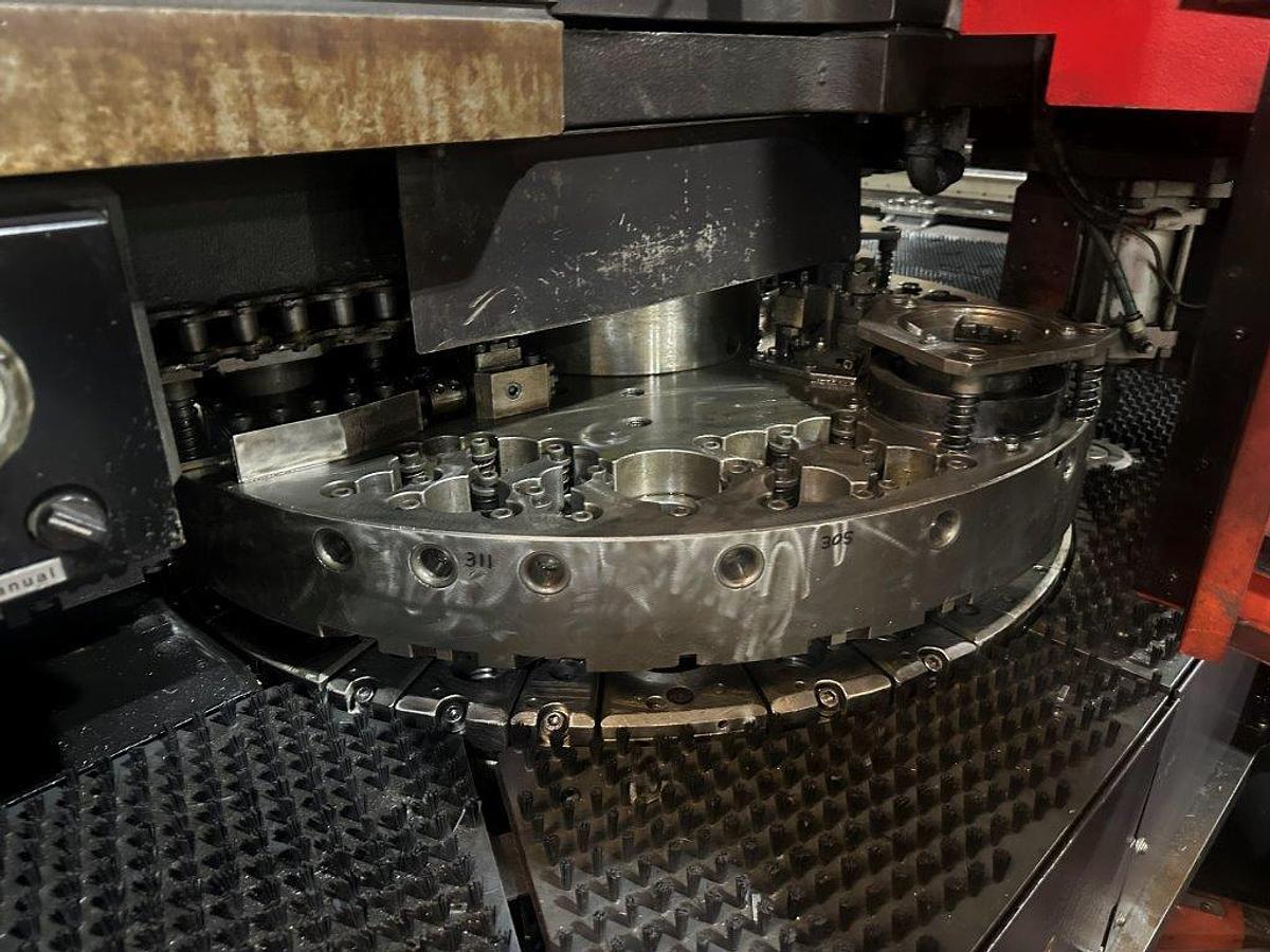 Used 2006 - 22 Ton Amada EM-2510NT Servo Driven Turret Punch
