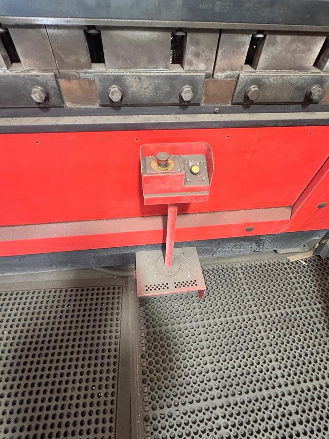Used 2008 - 88 Ton Amada HDS-8025NT Hybrid Press Brake