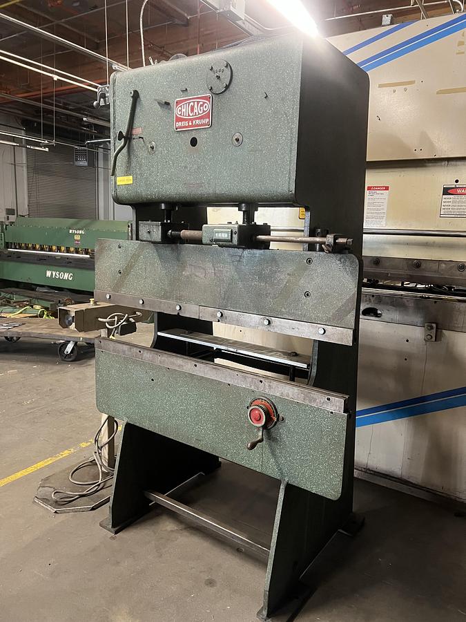 Used 15 Ton x 4' Chicago 135 Mechanical Press Brake