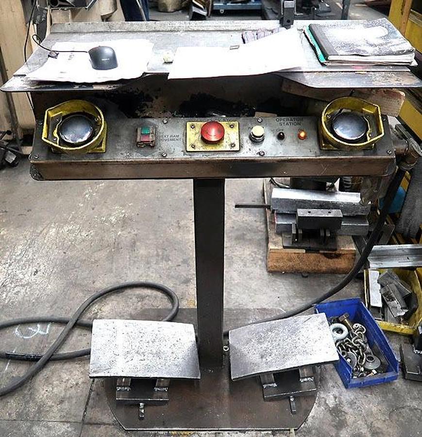 Used 1997 - 350 Ton x 12' Cincinnati CBII350 CNC Press Brake