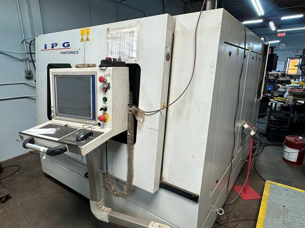 Used 2019 - 3,000 Watt IPG LaserCube Fiber Laser