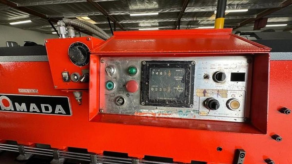 Used 1980 - 3/16" x 10' Amada M-3045 Mechanical Shear
