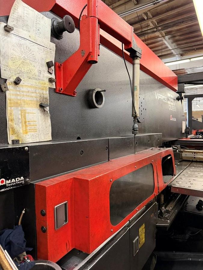 Used 1999 - 33 Ton Amada Vipros 357 Queen CNC Turret Punch