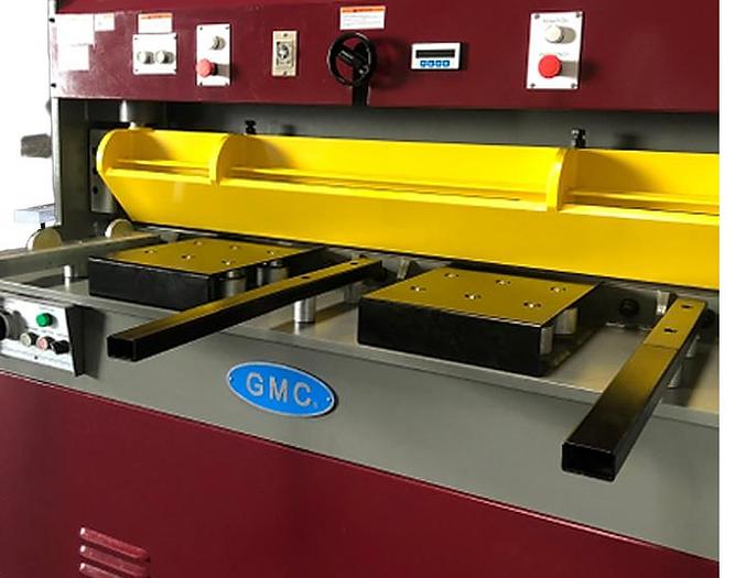 1/4" x 4' GMC HS-0425E Hydraulic Shear w/SIKO Backgauge