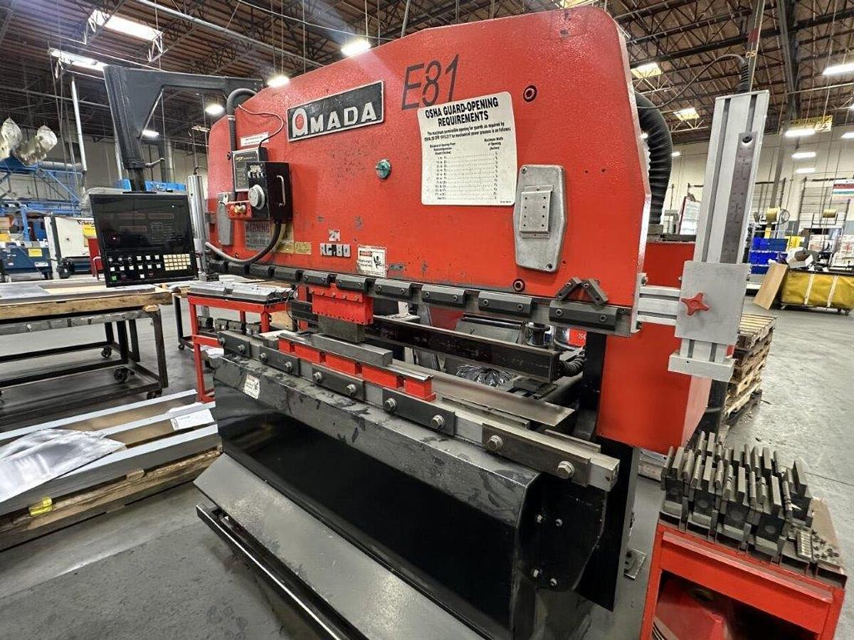 Used 1984 - 88 Ton Amada RG-80S CNC Press Brake