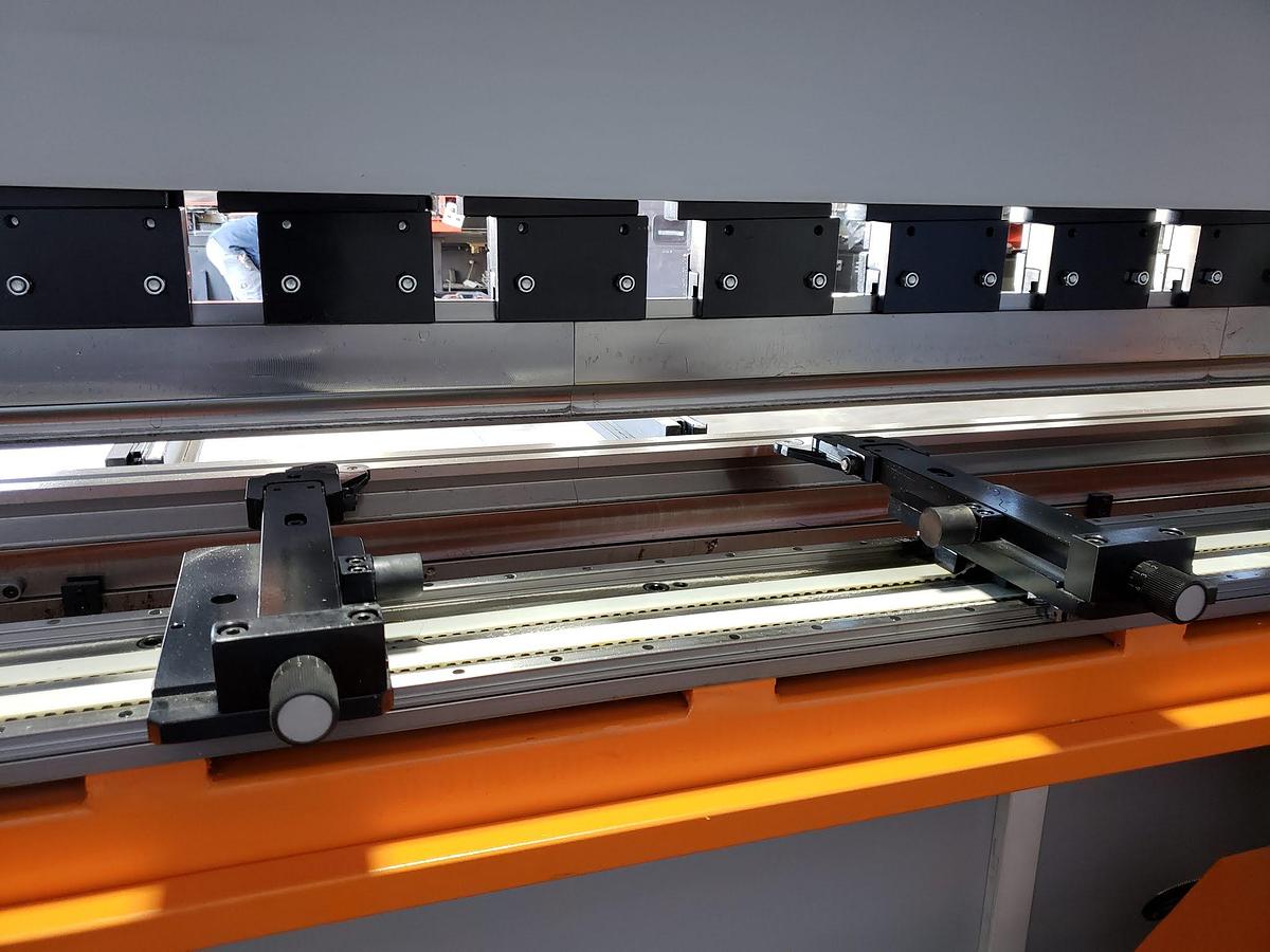 242 Ton x 14' Ermak Speed Bend CNC Press Brake