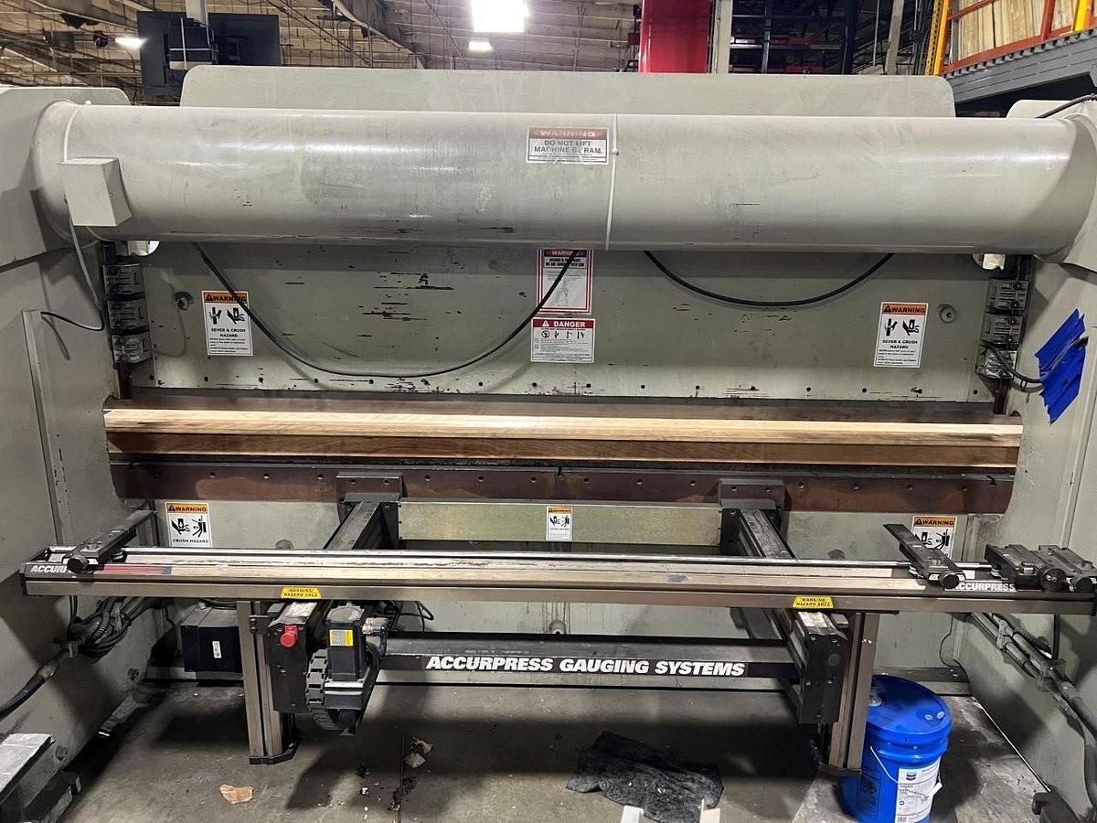 Used 2002 - 175 Ton Accurpress 717512 CNC Press Brake