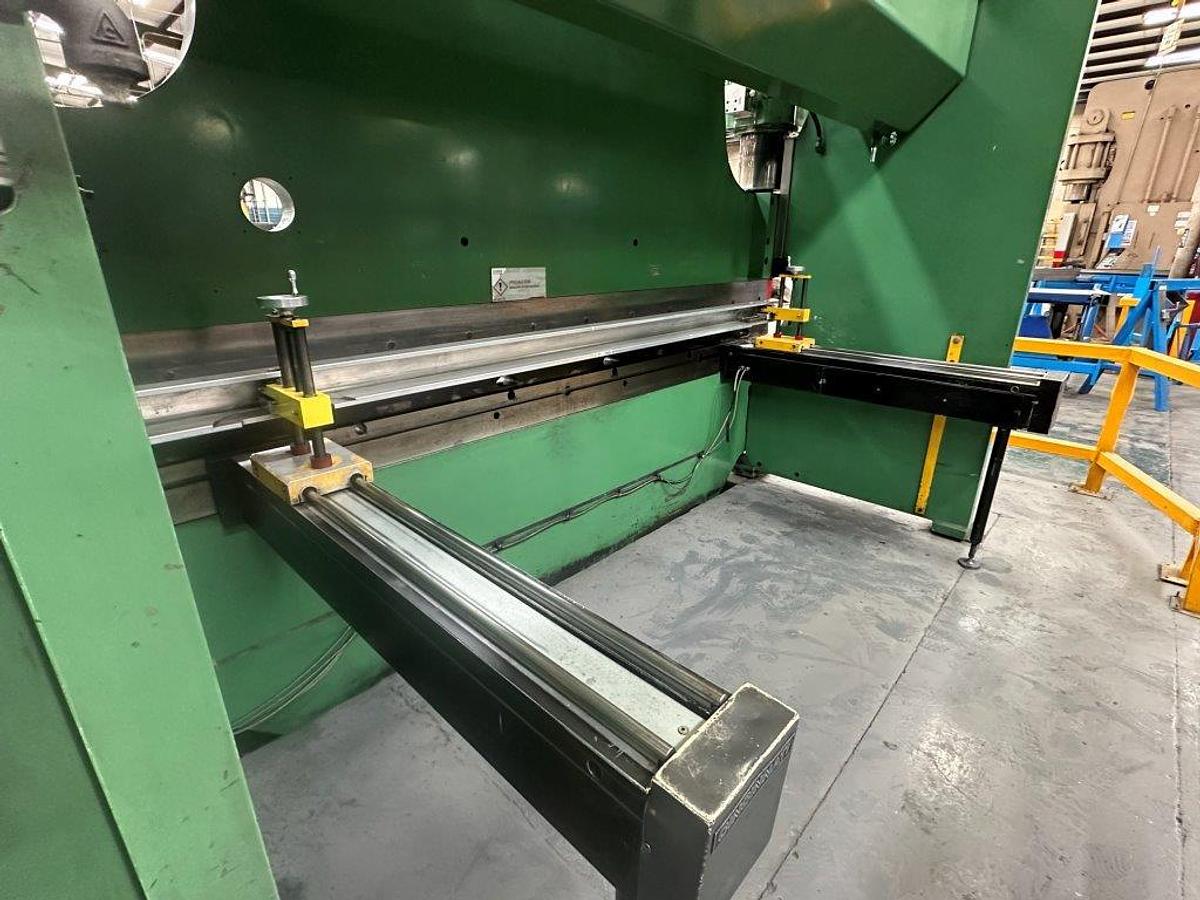 Used 2001 - 350 Ton x 12' Cincinnati 350 CB-11 CNC Press Brake