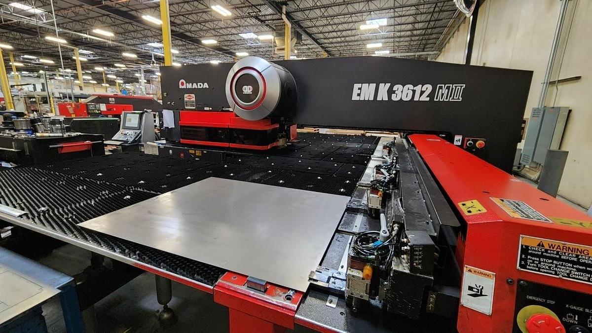 Used 2015 - 33 Ton Amada EMK-3612-MII Servo Driven Turret Punch