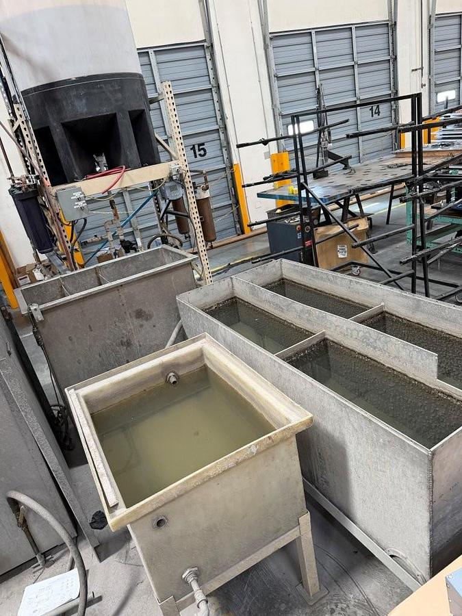 Used 2014 - 6.6' x 13' Flow Mach 4020B CNC Waterjet Cutting System