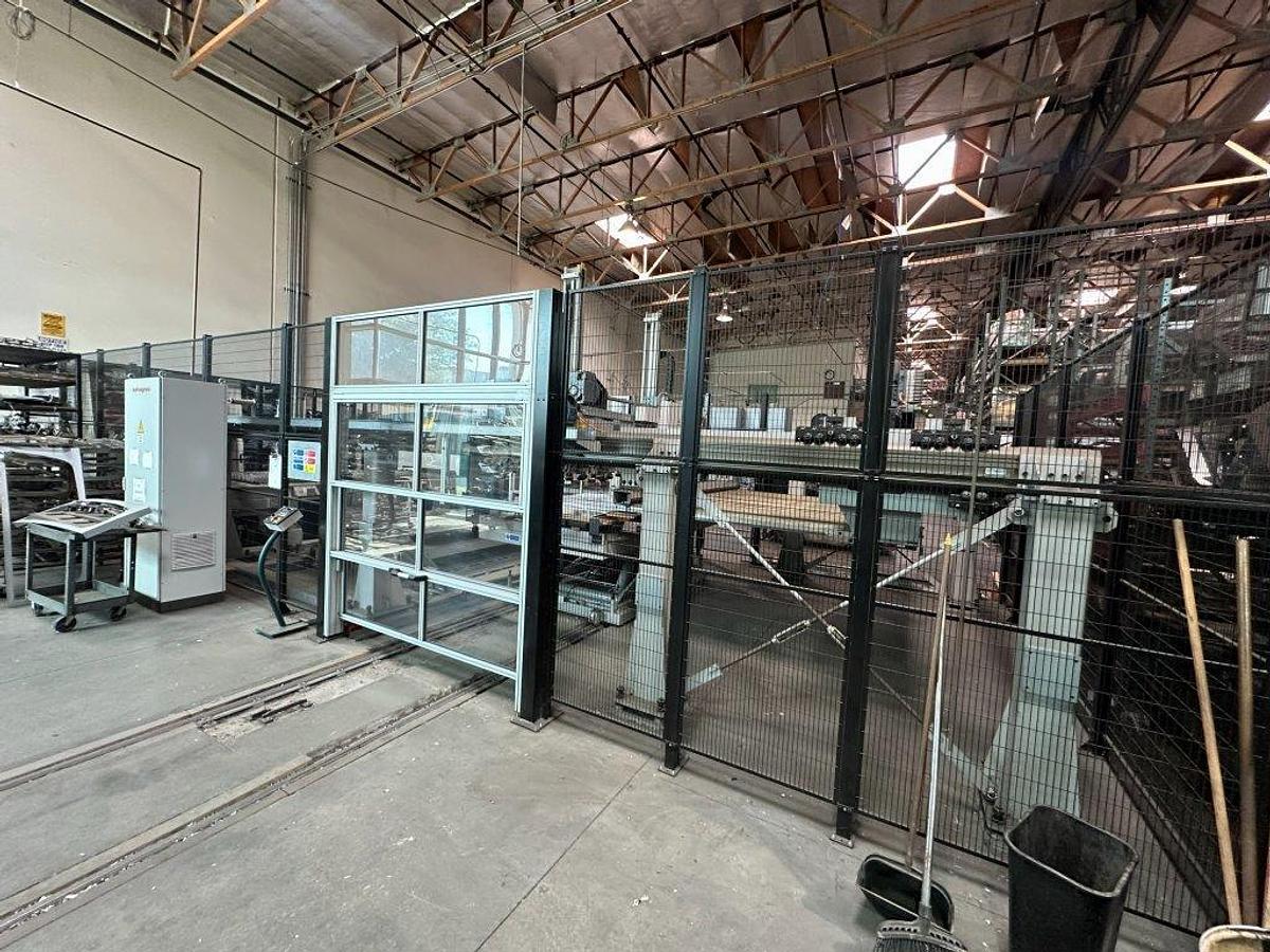 Used 2015 - 3000 Watt Salvagnini L3 Fiber Laser w/Automation