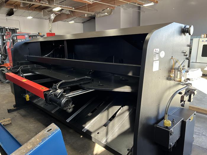 Used 1999 - 1/4" x 10' Amada M-3060 Mechanical Shear