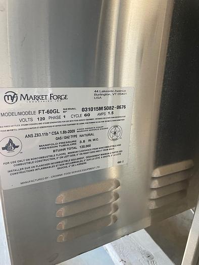 Used MARKET FORGE FT 60 GL, 60 GAL TILTING SELF CONTAINED NAT GAS STEAM KETTLE, NEW !  829C
