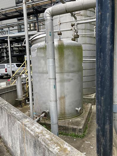 Used Used FESCO approximately 900 gallon 304 stainless steel vertical storage tank