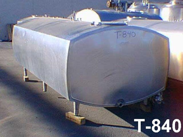 Used 1000 GALLON BULK TANK