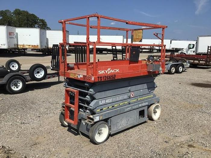 Used 2013 SKYJACK SJ4632 DC SCISSOR LIFT