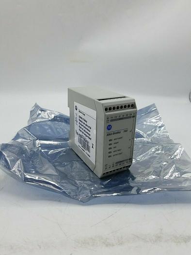 Allen Bradley 700-ZBR100AZ1 Ser. A