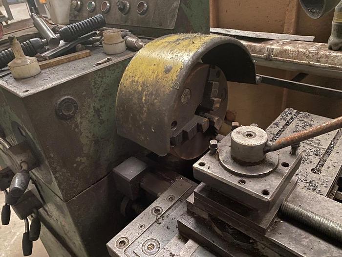 Used Famot TUM 25B Manual Centre Lathe